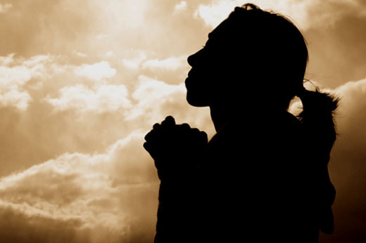 Cầu nguyện: Cuộc chiến đấu để tin vào tình yêu