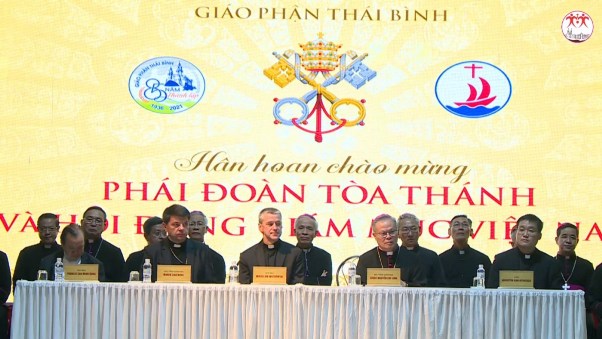 HĐGM chào mừng phái đoàn Toà Thánh và khai mạc Hội nghị thường niên kỳ I/2022