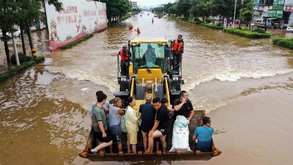 ĐGH cầu nguyện cho những người bị ảnh hưởng bởi lũ lụt tại Việt Nam
