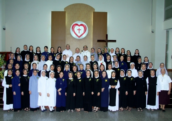 Học viện Liên Dòng Nữ: Thánh lễ bế giảng năm học