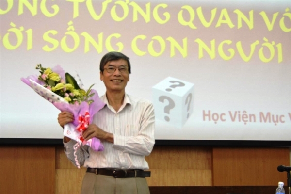 Giáo sư Nguyễn Văn Trọng