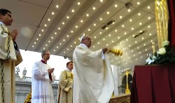 Thánh lễ khai mạc Năm Thánh Lòng Thương Xót tại Vatican