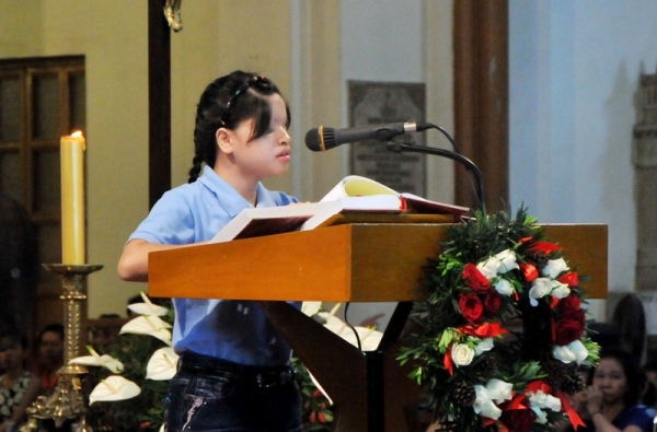 Lễ Giáng sinh cho người khuyết tật tại nhà thờ Chánh tòa Sài Gòn