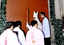 Sài Gòn: Khai mạc Năm Thánh Lòng Thương Xót (13.12.2015)