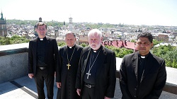 Đức Tổng Giám mục Gallagher bắt đầu chuyến thăm ba ngày đến Ukraine