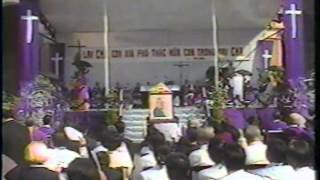 Lễ tang Đức TGM Phaolô Nguyễn Văn Bình (7/1995)