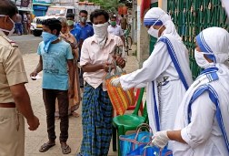 Ấn Độ: 45 phụ nữ thoát khỏi coronavirus nhờ các nữ tu