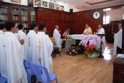 TTMV: Mừng bổn mạng Đức Hồng y Gioan Baotixita