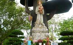 Thánh Lễ CN III Phục sinh tại Linh Đài Đức Mẹ La Vang (26.4.2020)