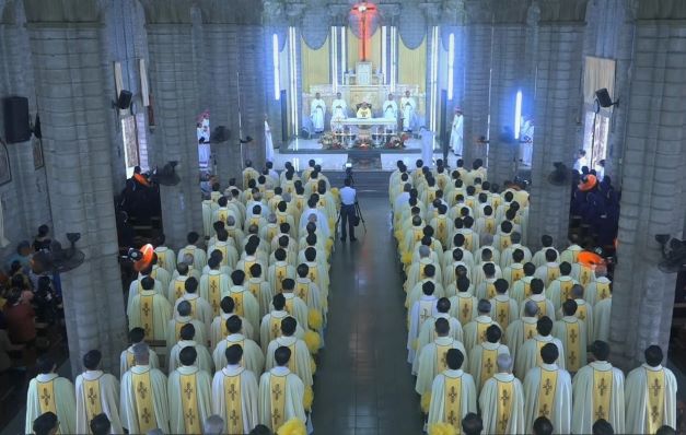 Thánh lễ kỷ niệm 350 năm Đức Cha Lambert đến Nha Trang