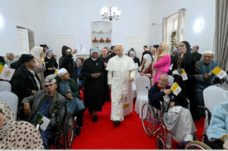 [Tông du Algeria] Đức Thánh Cha thăm nhà dưỡng lão của Dòng Tiểu Muội Người Nghèo