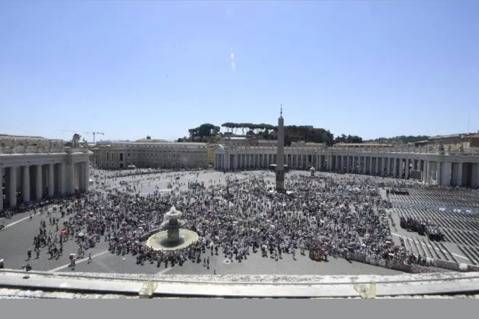Ủy ban Liên Bộ về AI của Vatican họp lần đầu tiên