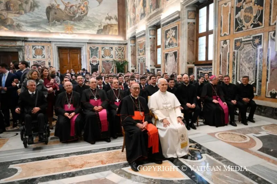 “Con người không được tạo dựng để sống khép kín trong bản thân” - Diễn văn của Đức Lêô XIV trước các cộng đoàn của bốn chủng viện Tây Ban Nha