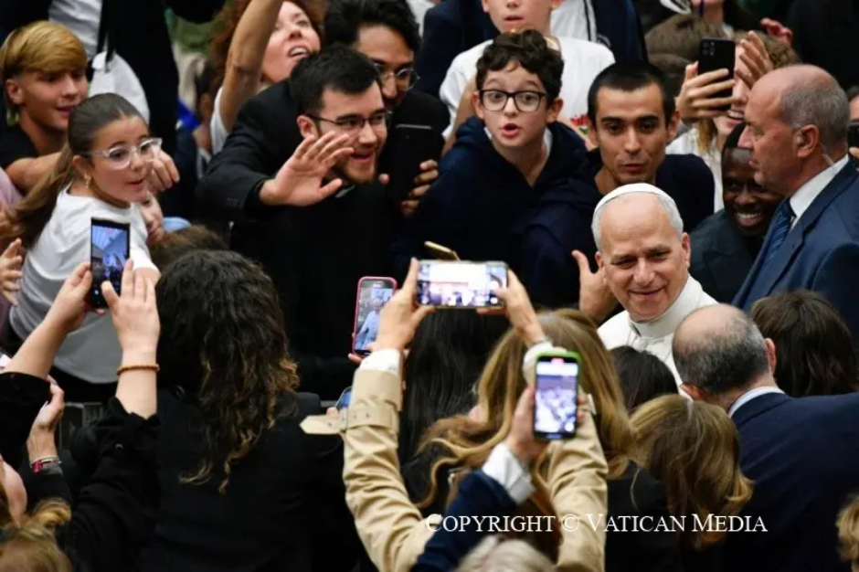 Hãy can đảm sống cuộc sống trọn vẹn - Diễn văn của Đức Thánh cha Lêô XIV cho các sinh viên tham dự Năm Thánh của thế giới giáo dục