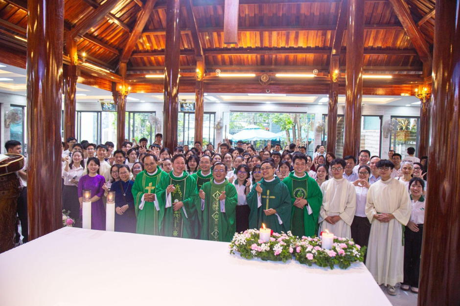 Gia đình Sinh viên Tôma Thiện: Mừng bổn mạng Thánh Tôma Thiện và kỷ niệm 26 năm thành lập